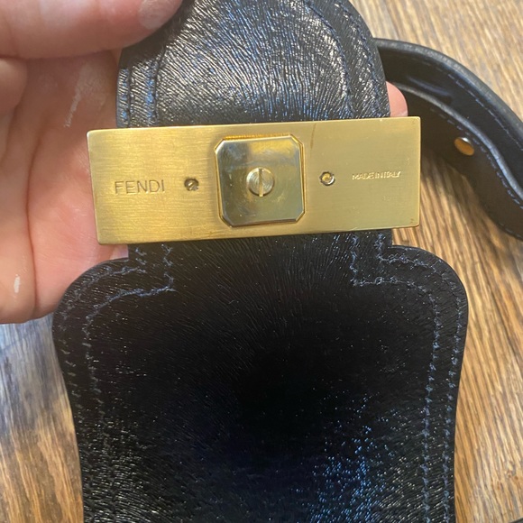 Fendi leather baguette bag - Picture 8 of 16